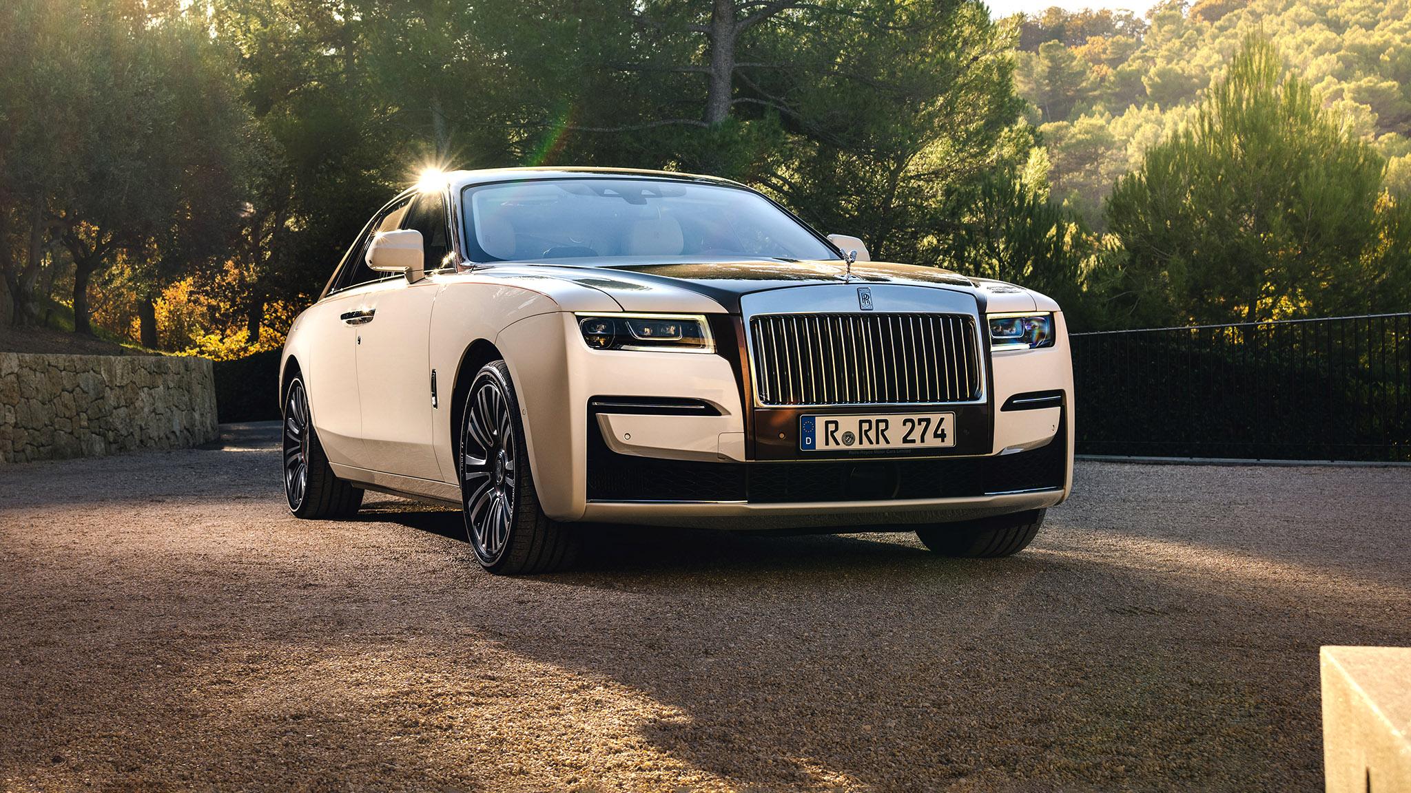 Rolls-Royce Ghost с доставкой из Кореи, поставки авто из-за границы под ключ для дилеров и частных клиентов 